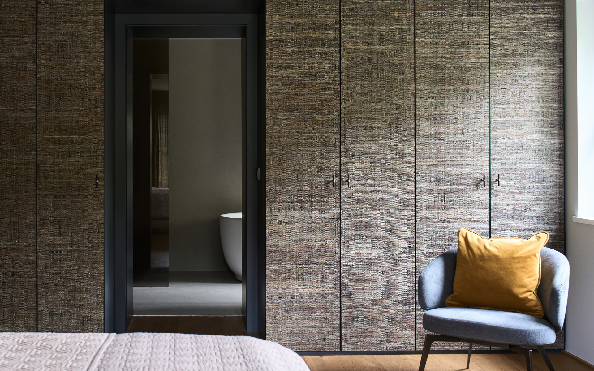 katharina-kamm-raumkultur-interiordesign-modern-style-durchgang-bad